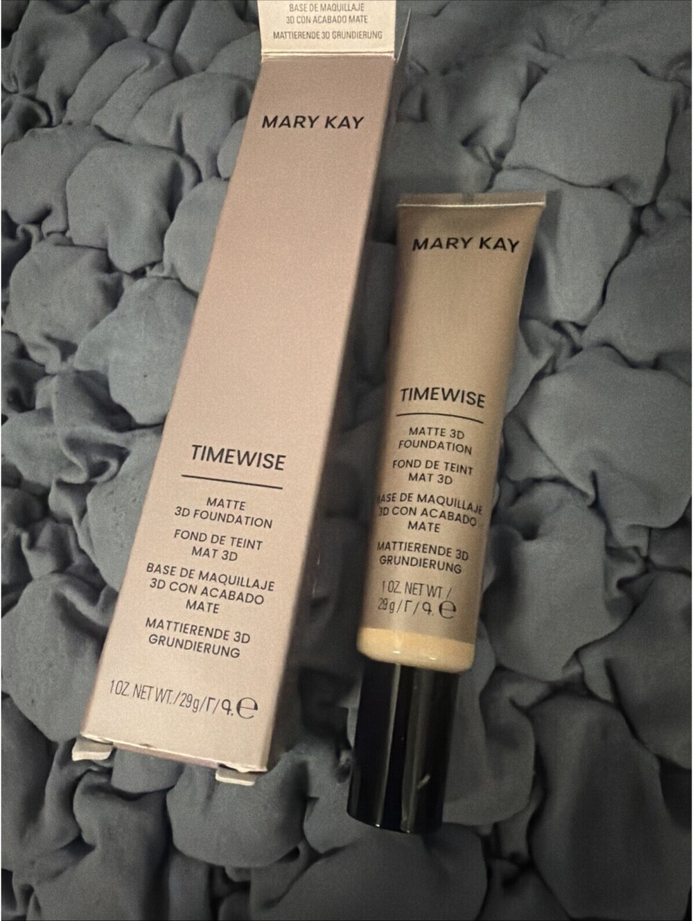 Mary Kay TimeWise Matte 3D Foundation, Matte Effect, Medium 7 MOY 7 HX16 210747